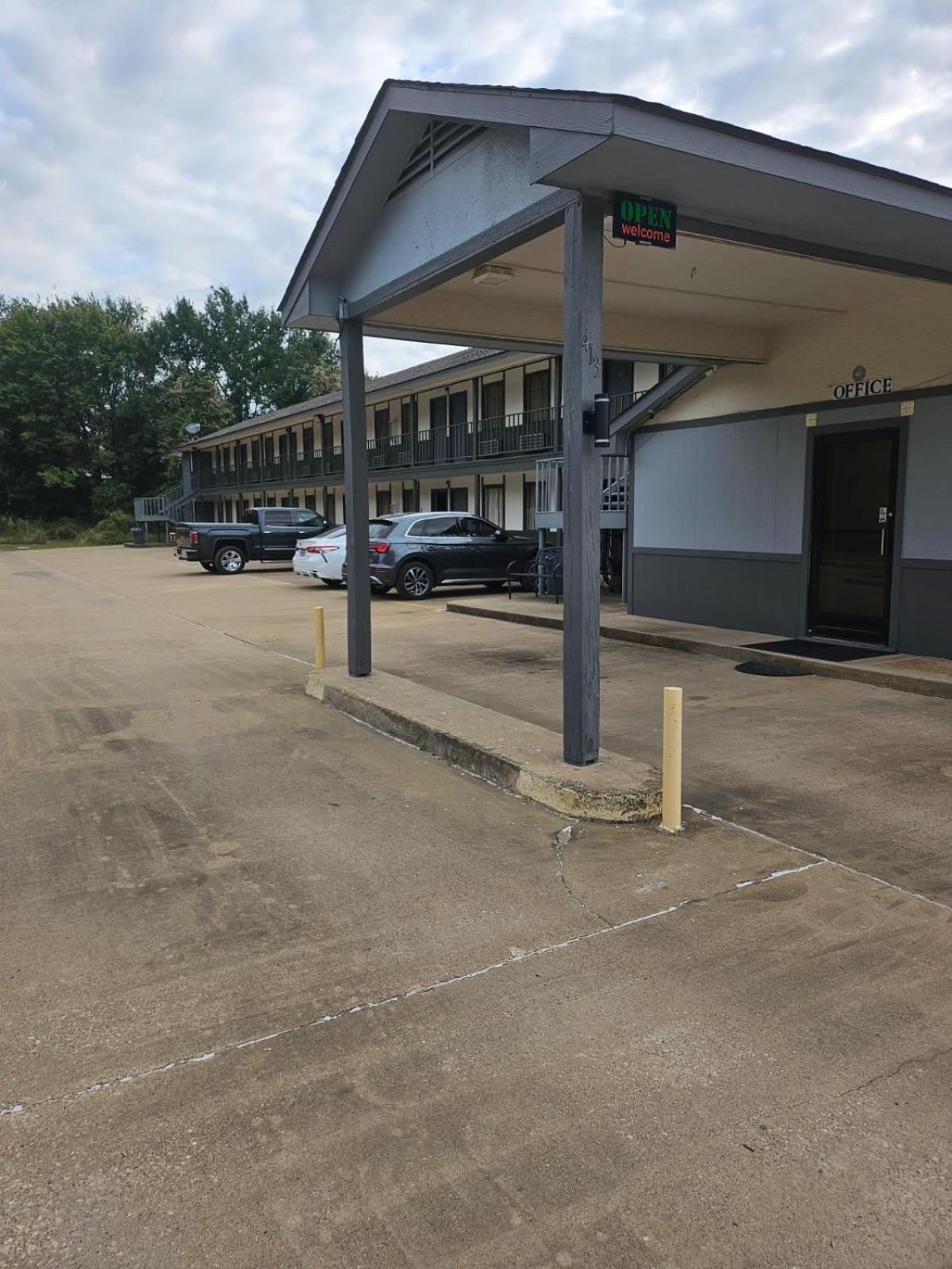 Regency Inn Jewett Exterior photo